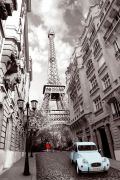 Романтичный Париж с голубой машиной